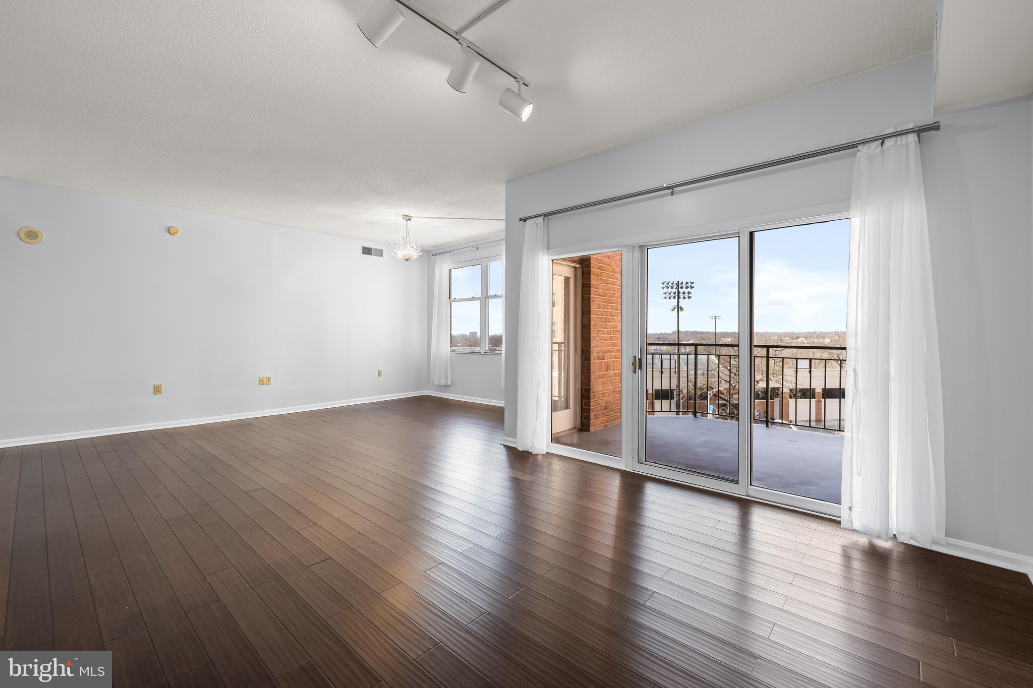 TUSCANY-CANTERBURY - Residential