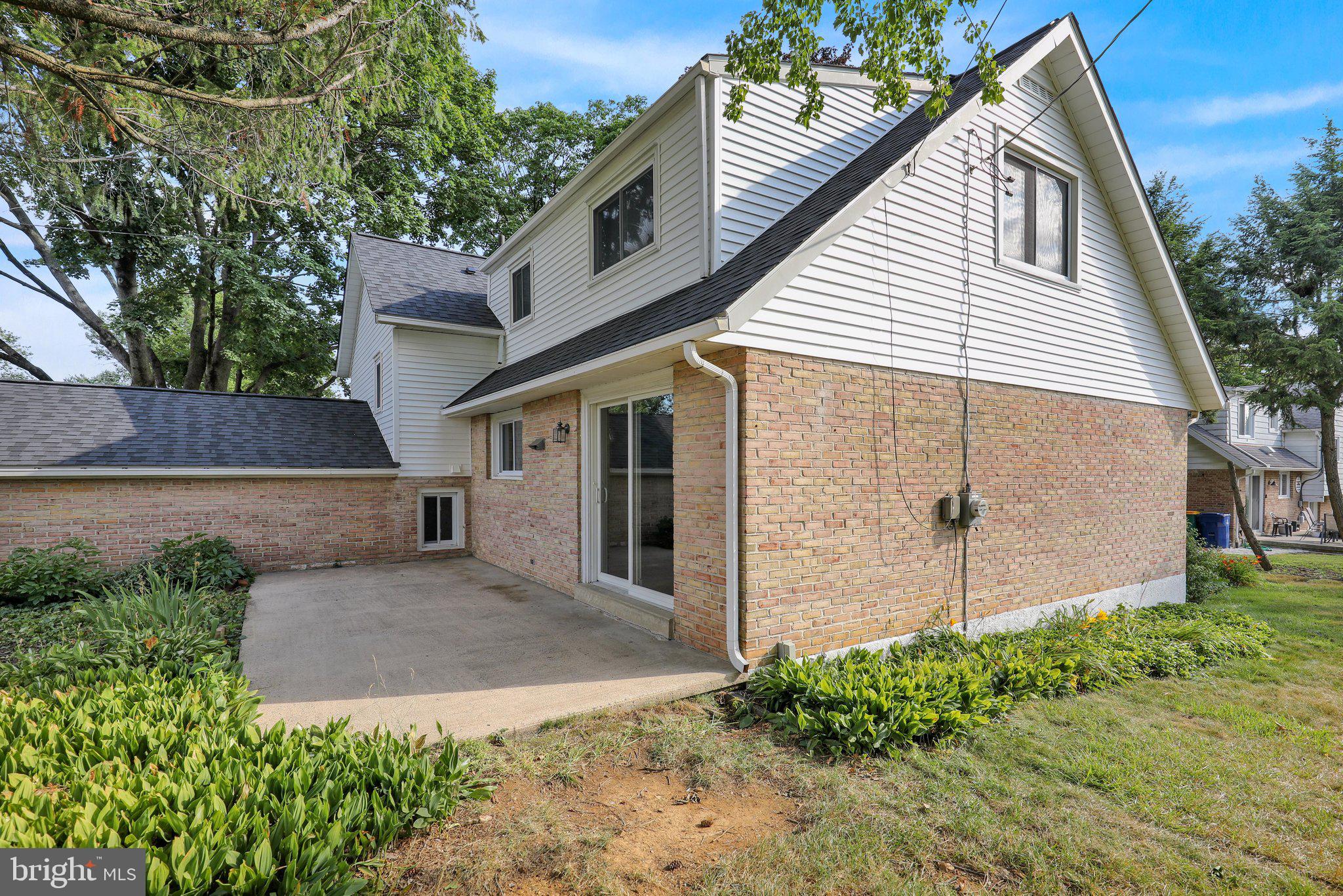 WHITFIELD - Residential