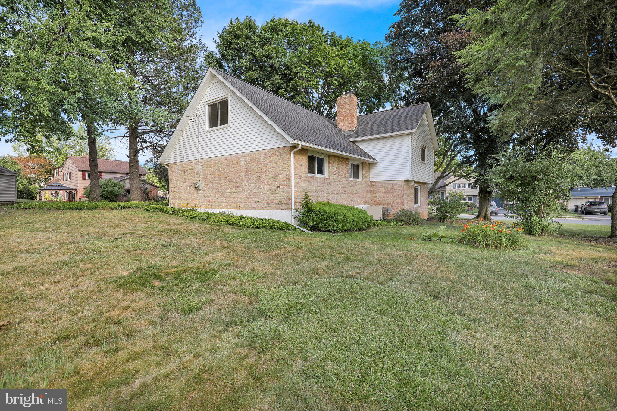 WHITFIELD - Residential