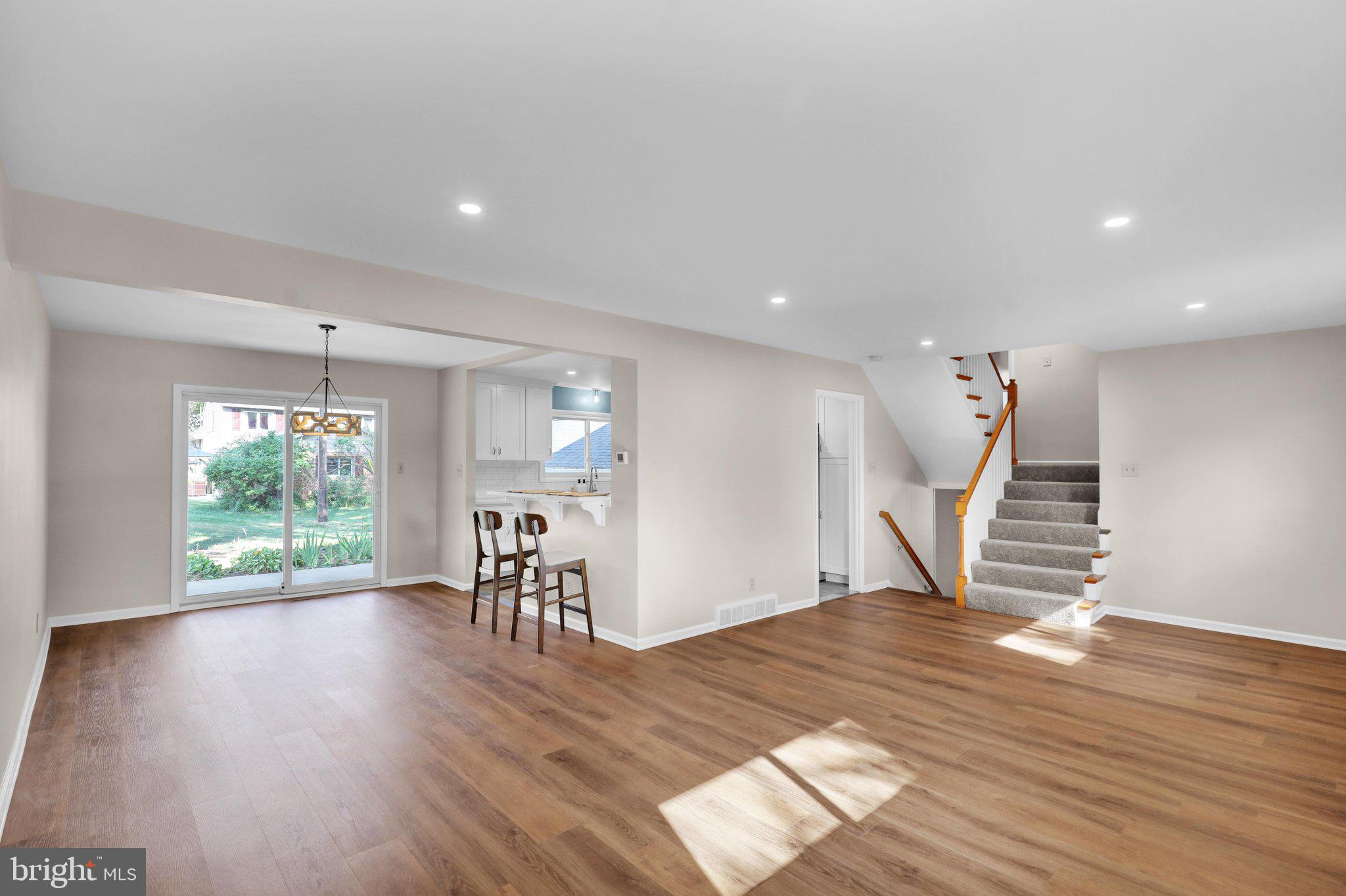 WHITFIELD - Residential