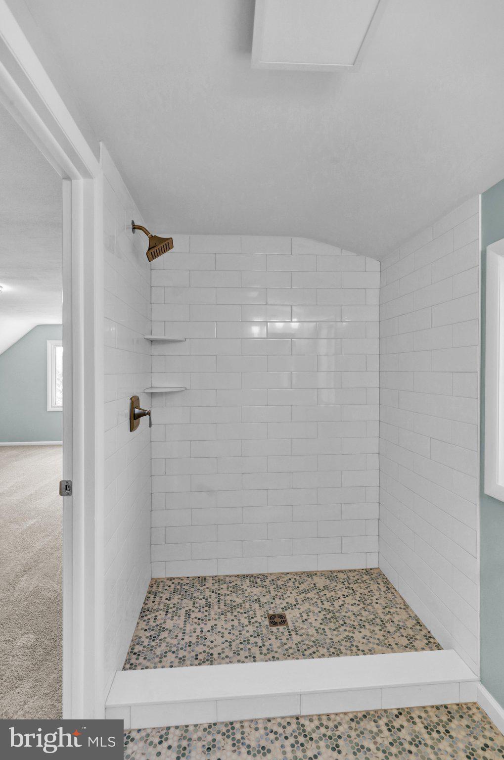 WHITFIELD - Residential