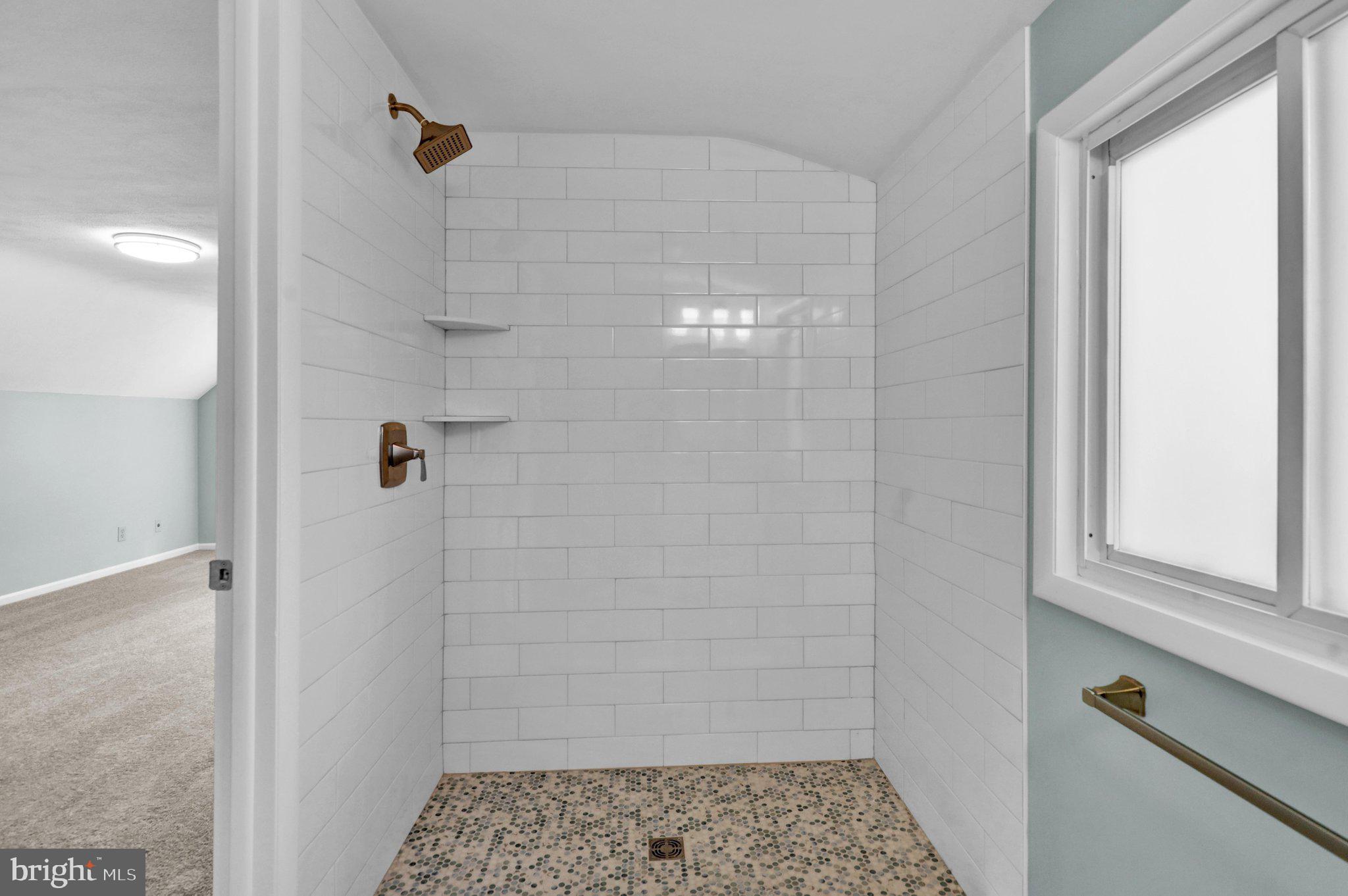 WHITFIELD - Residential