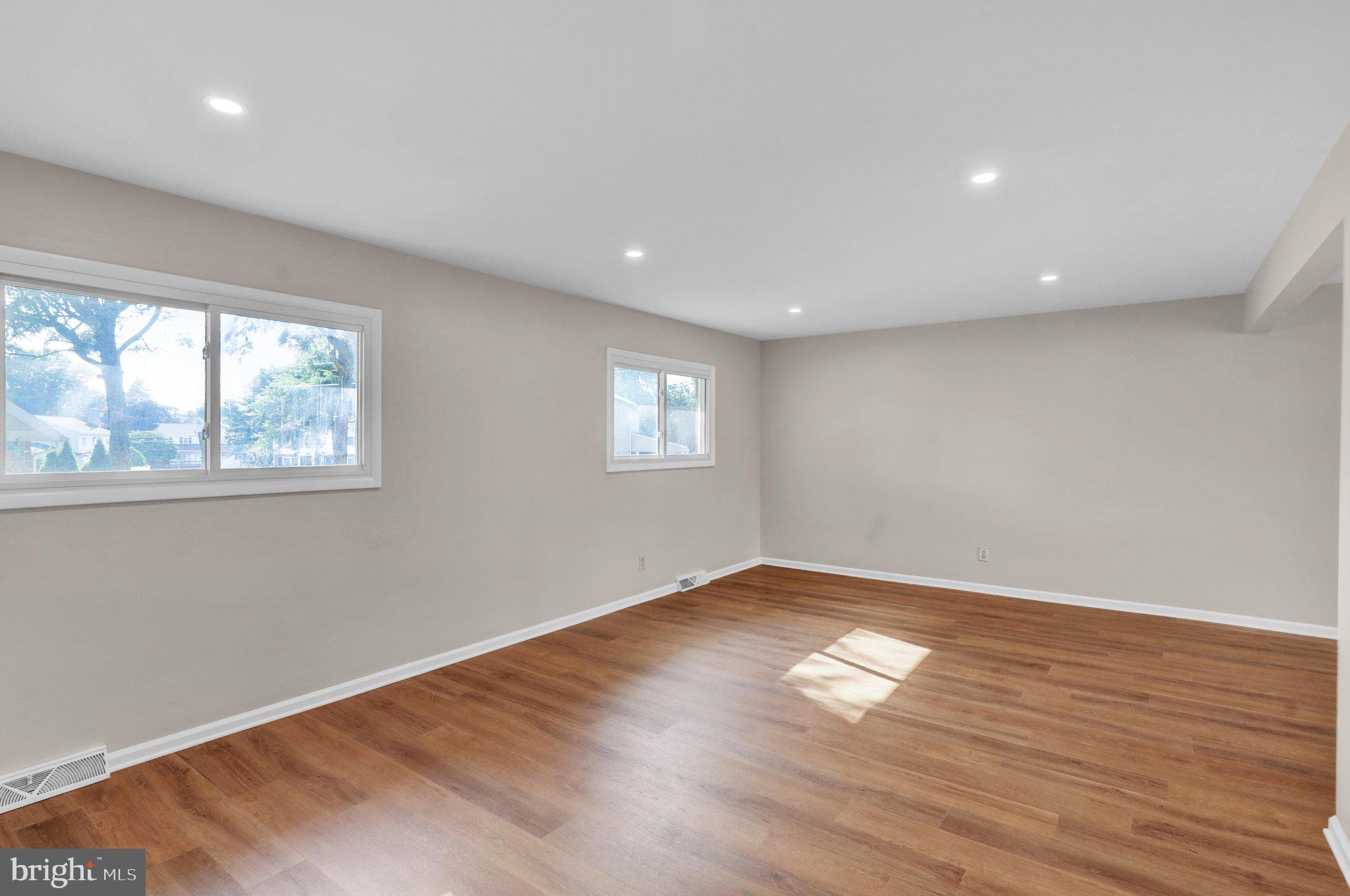 WHITFIELD - Residential