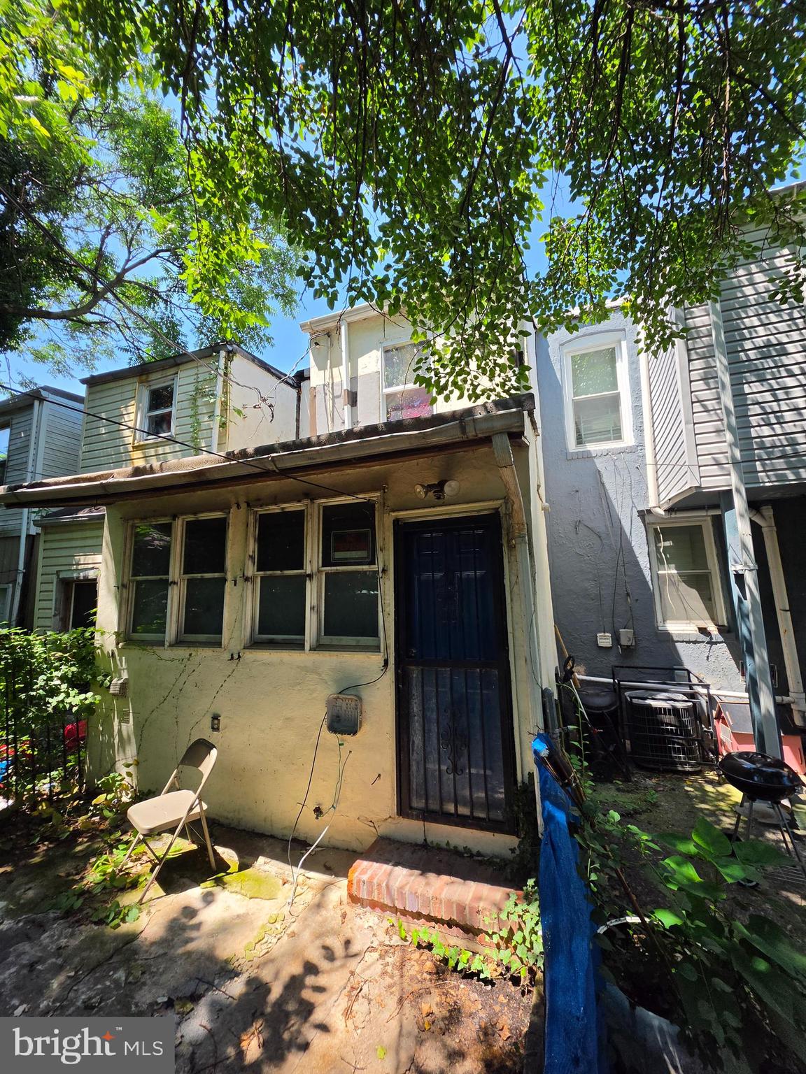 SANDTOWN-WINCHESTER - Residential