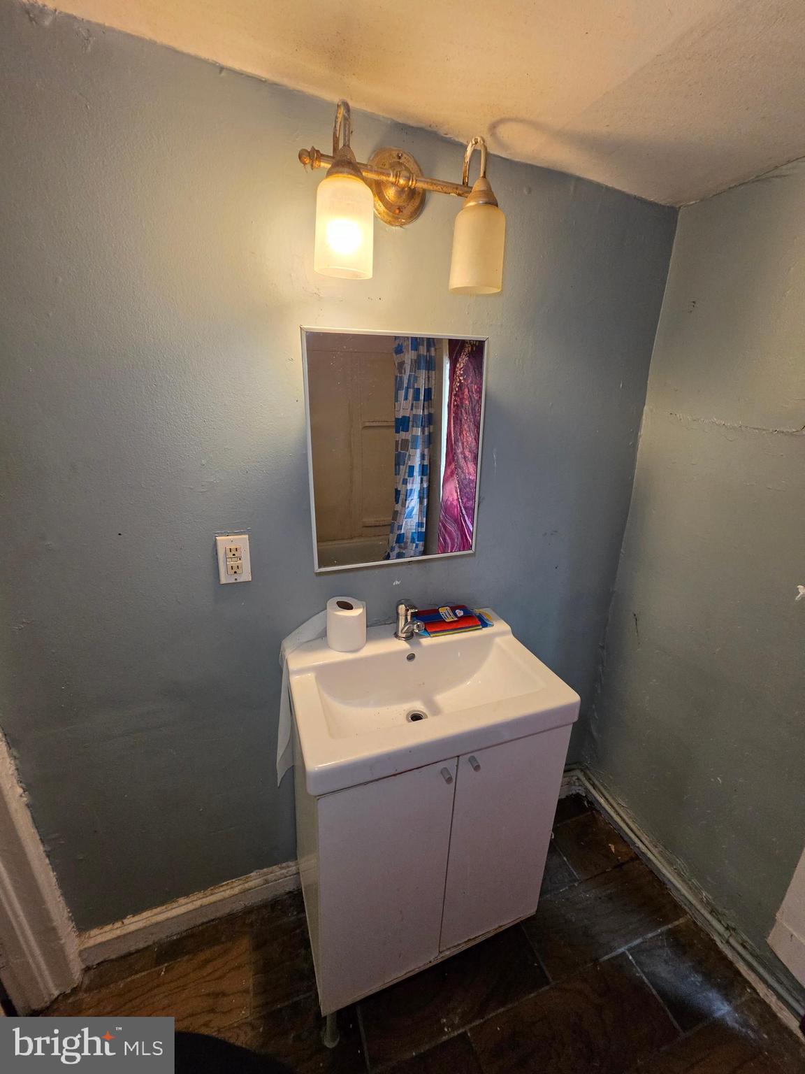 SANDTOWN-WINCHESTER - Residential