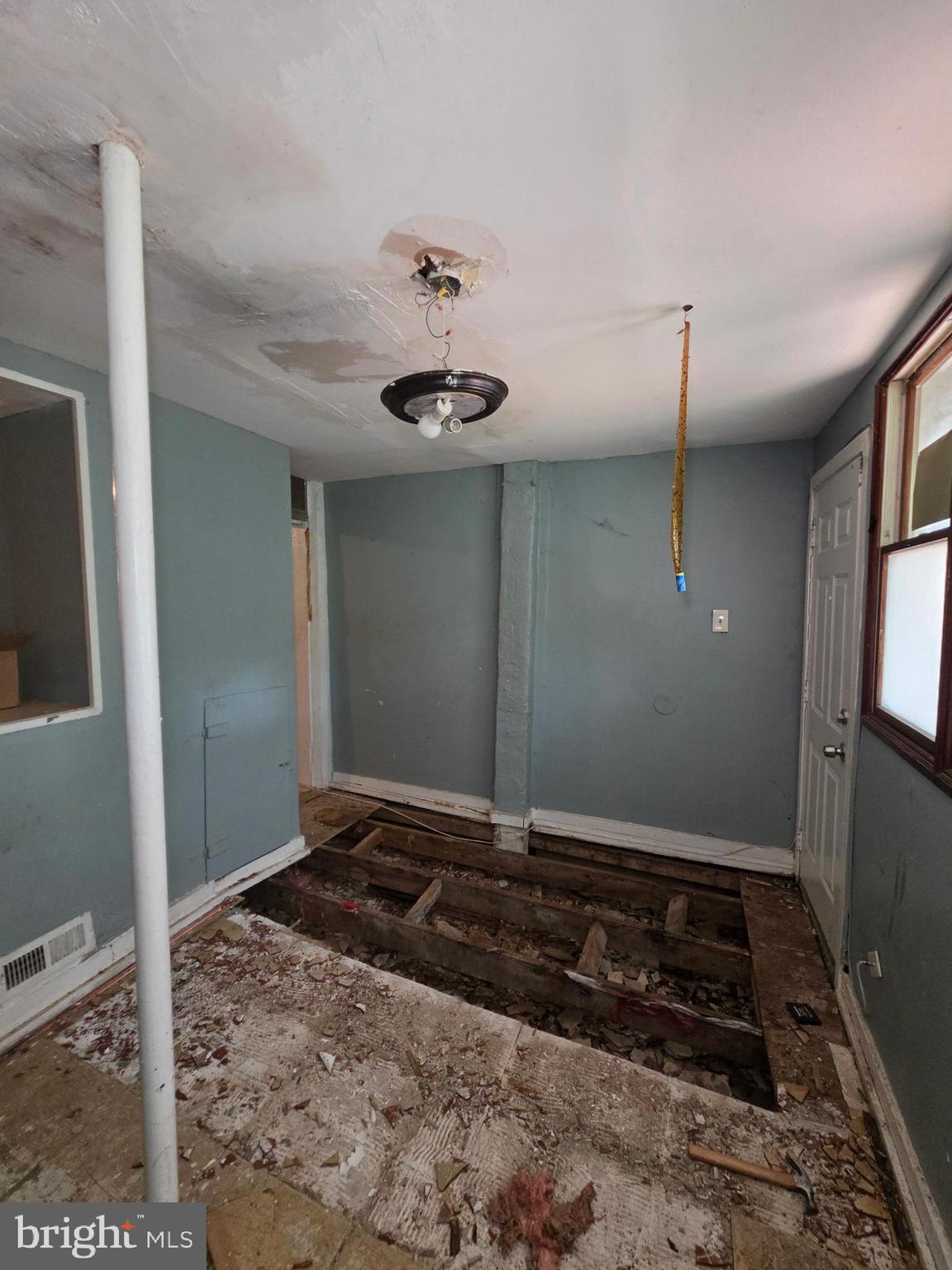 SANDTOWN-WINCHESTER - Residential