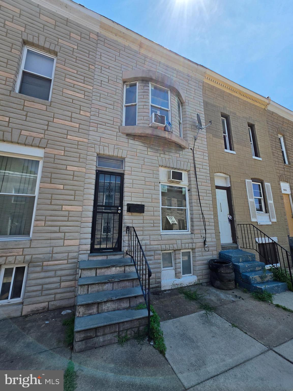 SANDTOWN-WINCHESTER - Residential