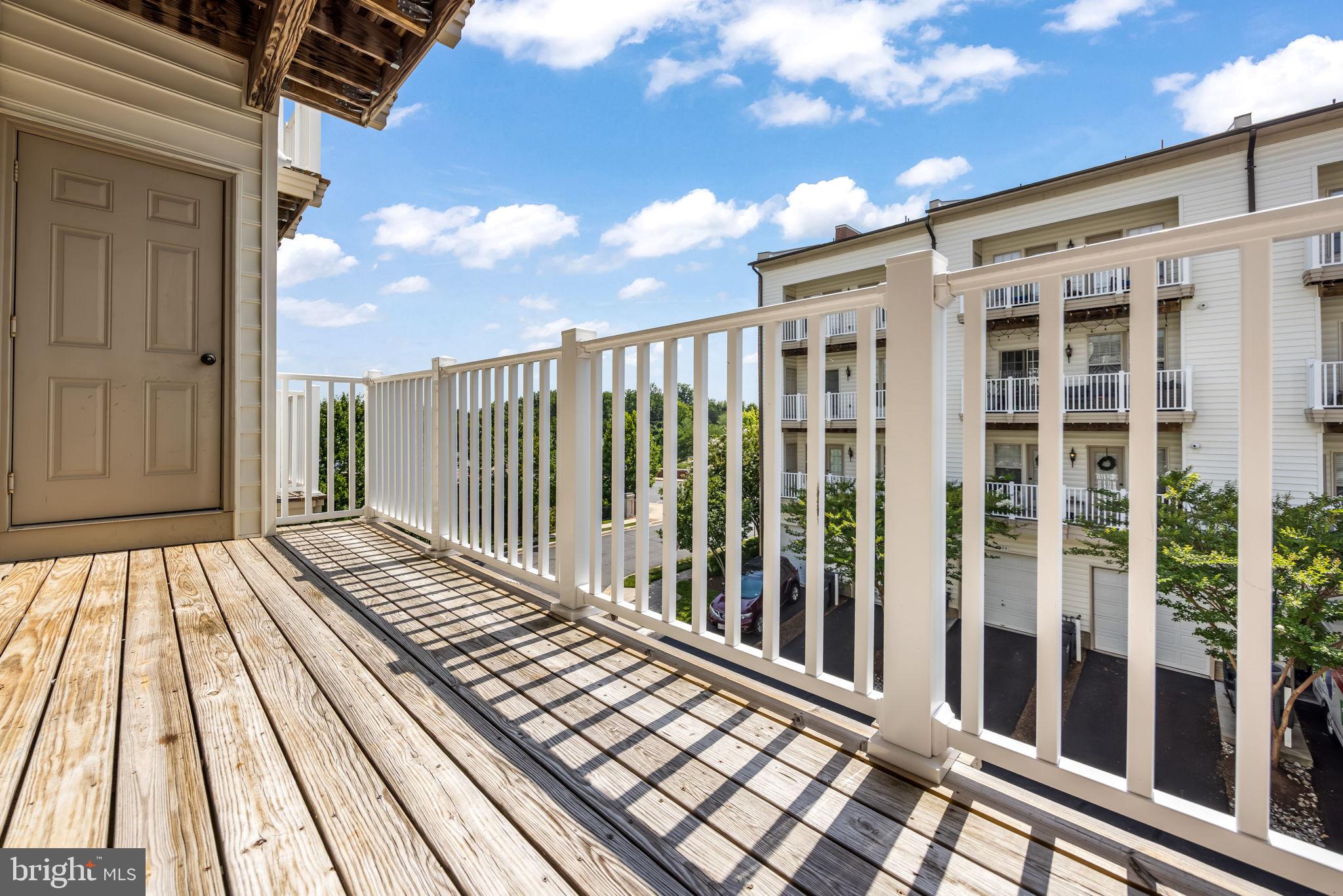 MADISON CRESCENT CONDOMINIUM - Residential