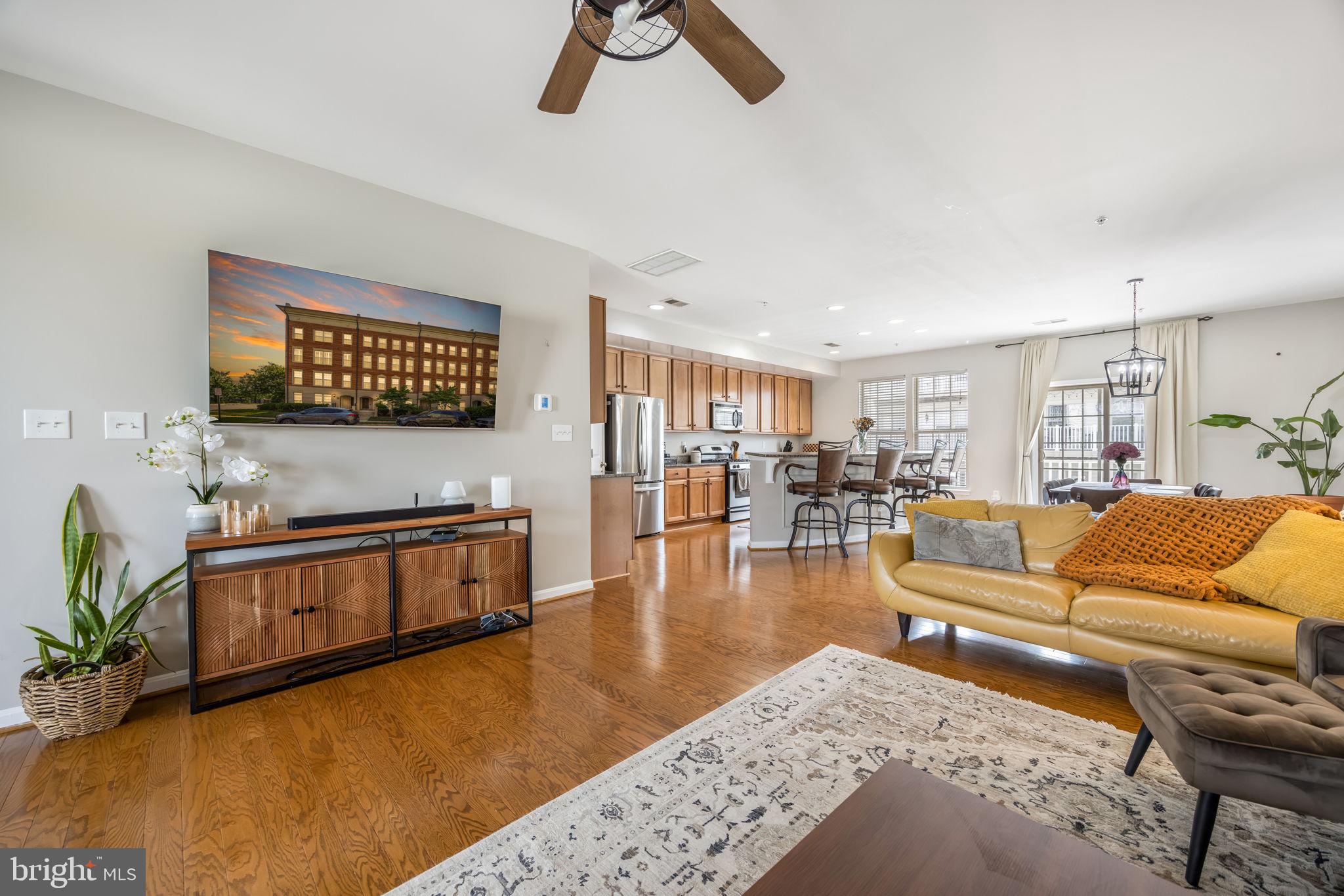 MADISON CRESCENT CONDOMINIUM - Residential