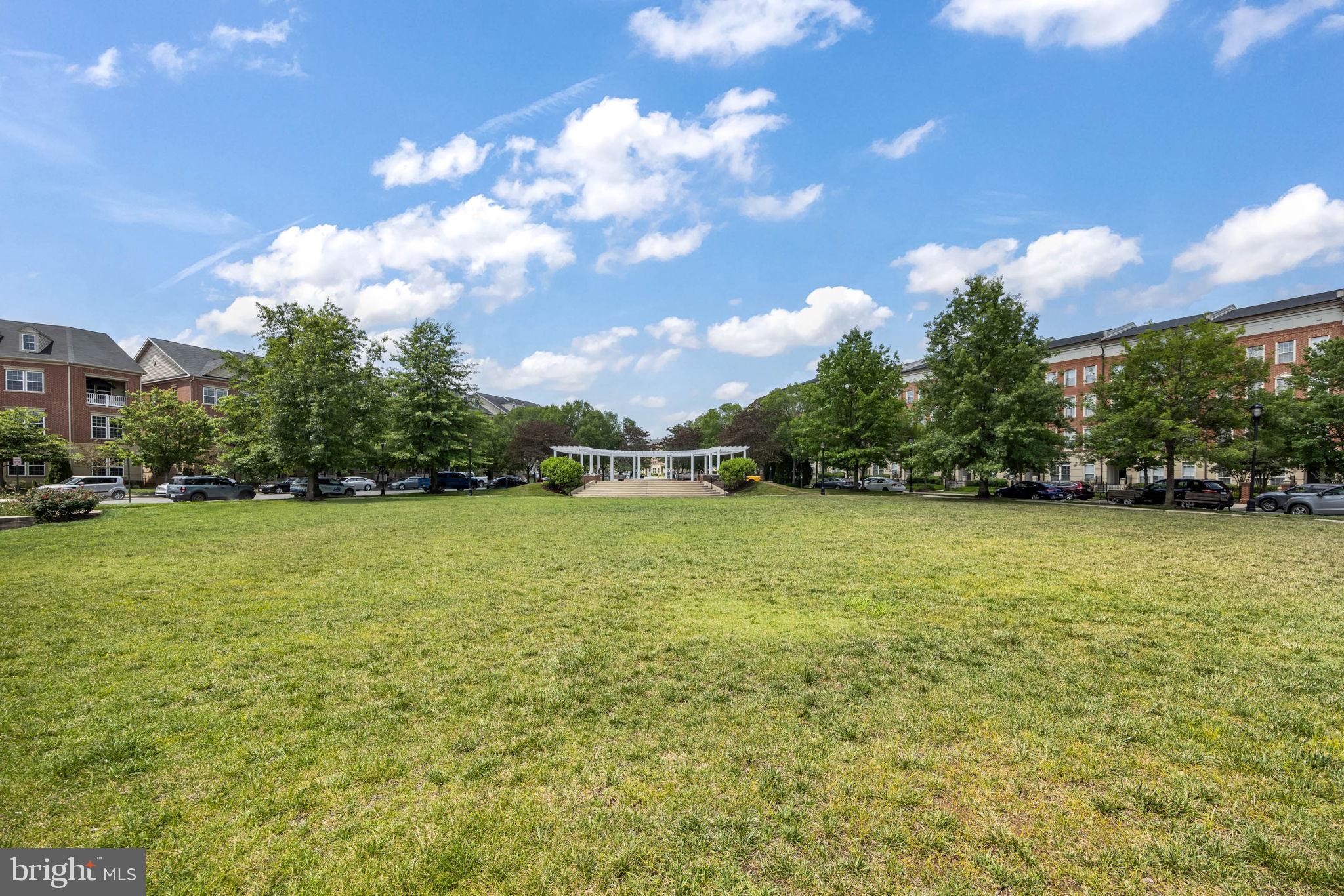 MADISON CRESCENT CONDOMINIUM - Residential