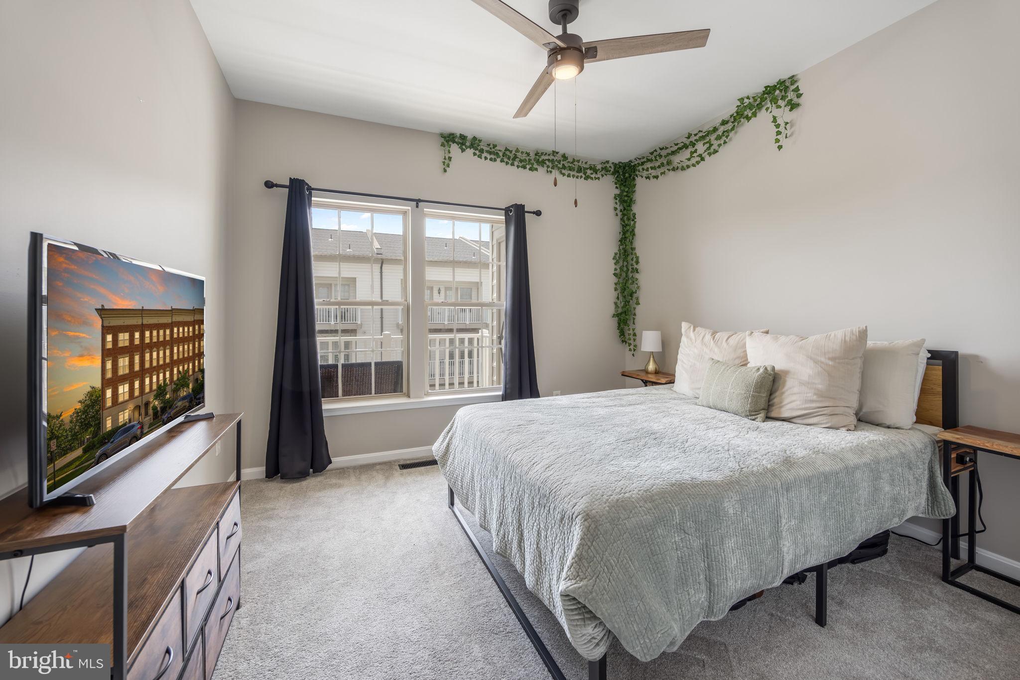 MADISON CRESCENT CONDOMINIUM - Residential