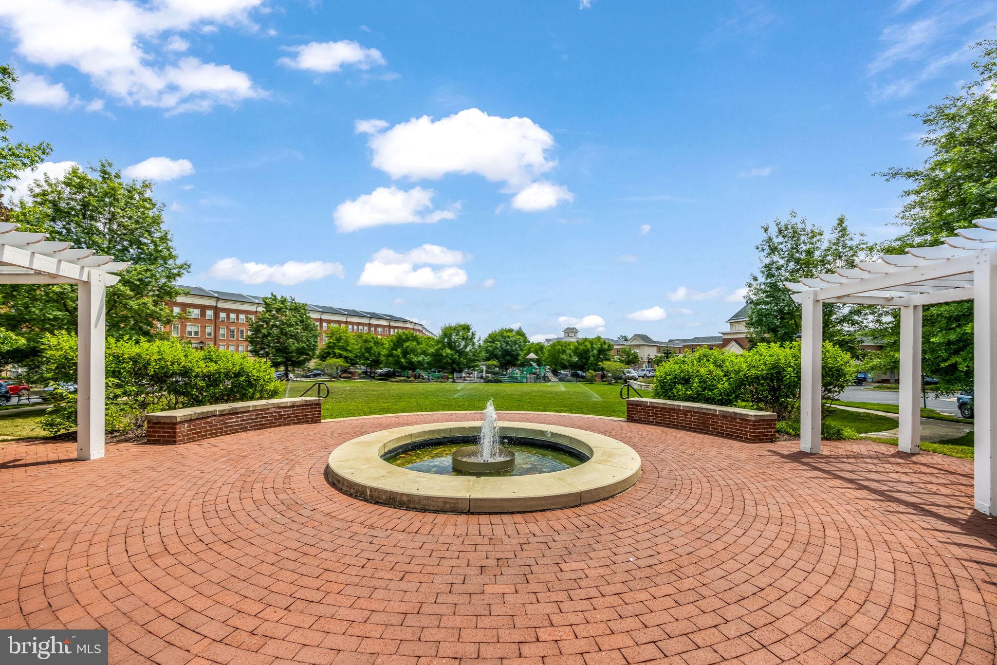 MADISON CRESCENT CONDOMINIUM - Residential