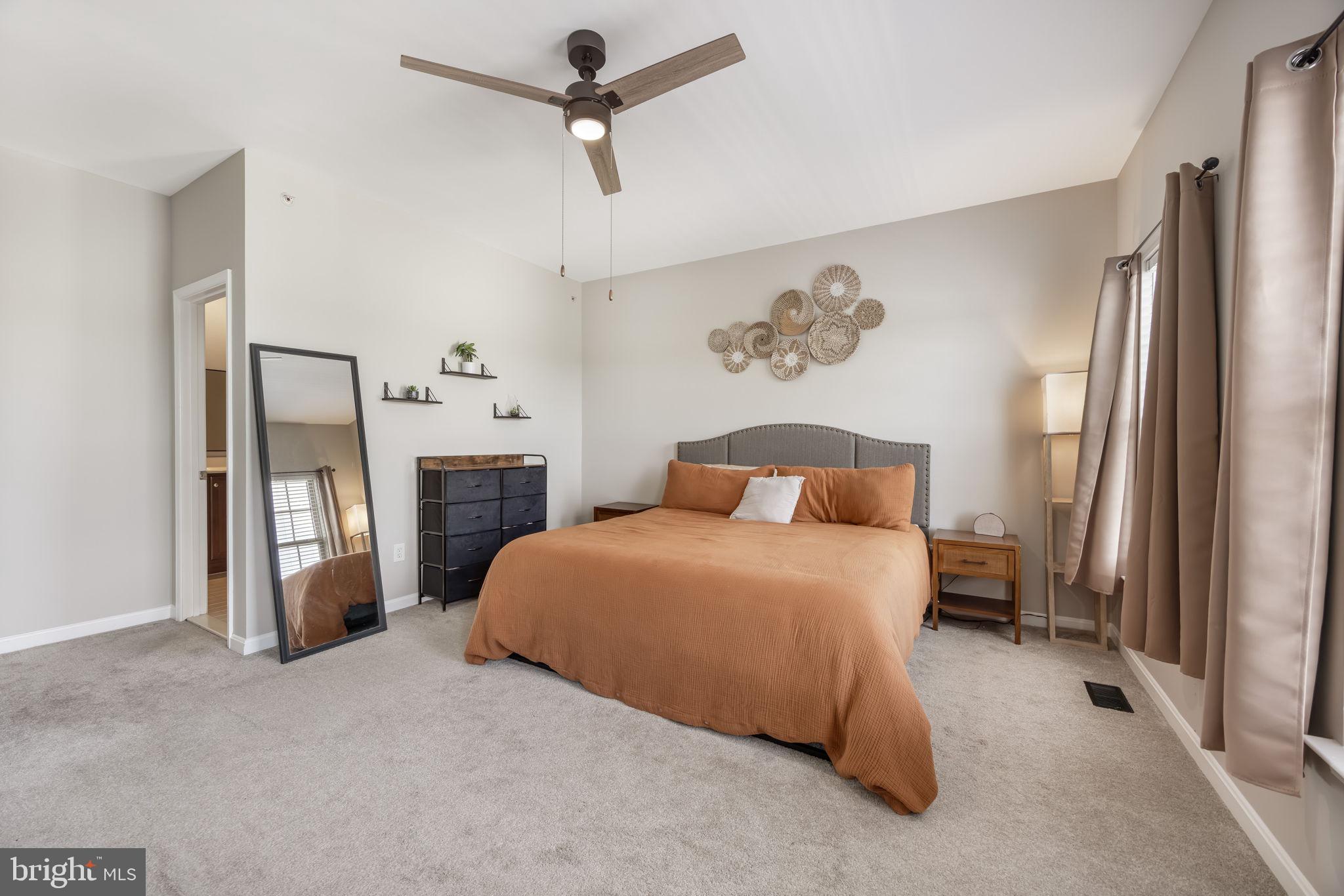 MADISON CRESCENT CONDOMINIUM - Residential