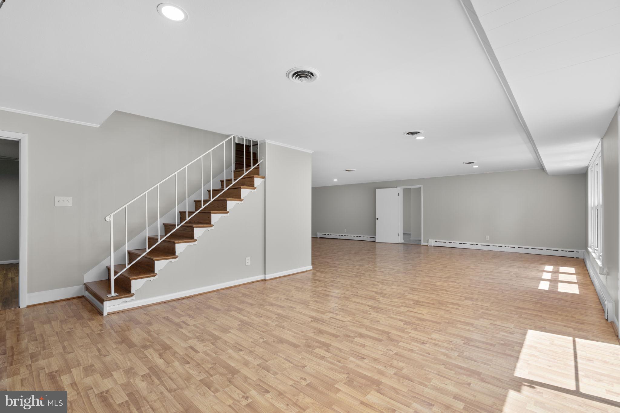 OLNEY OUTSIDE - Residential
