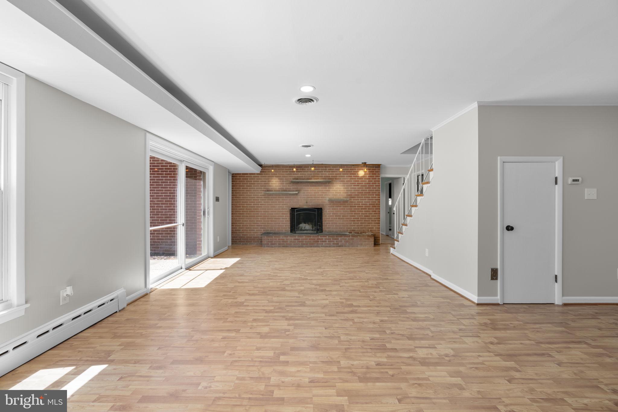 OLNEY OUTSIDE - Residential