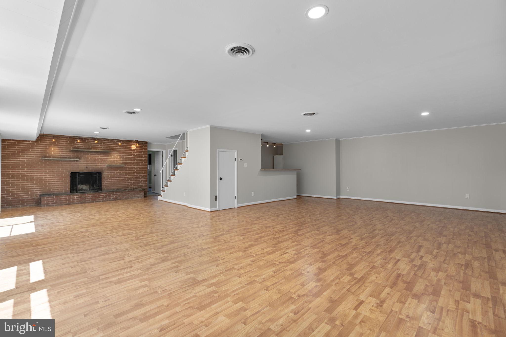 OLNEY OUTSIDE - Residential