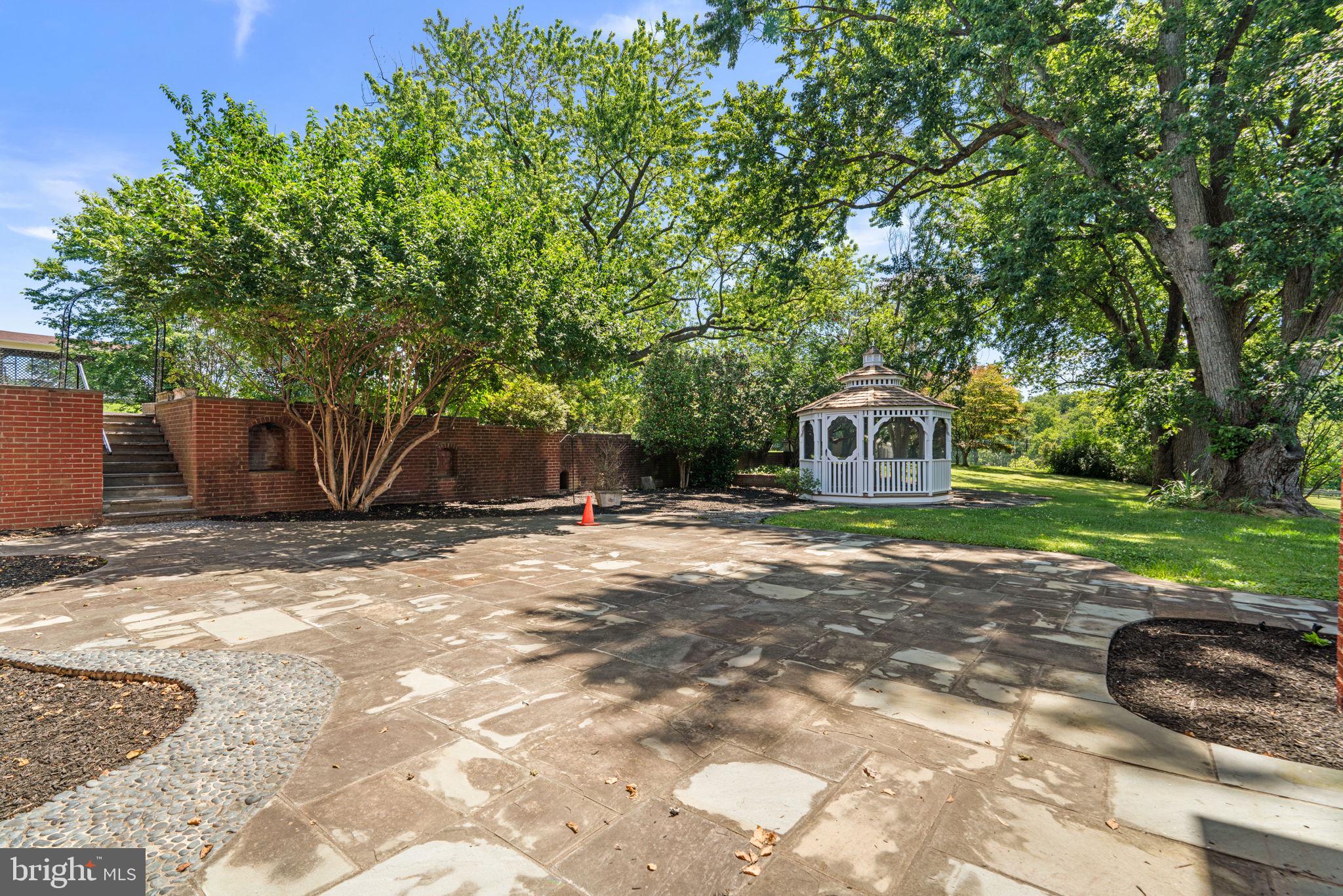 OLNEY OUTSIDE - Residential