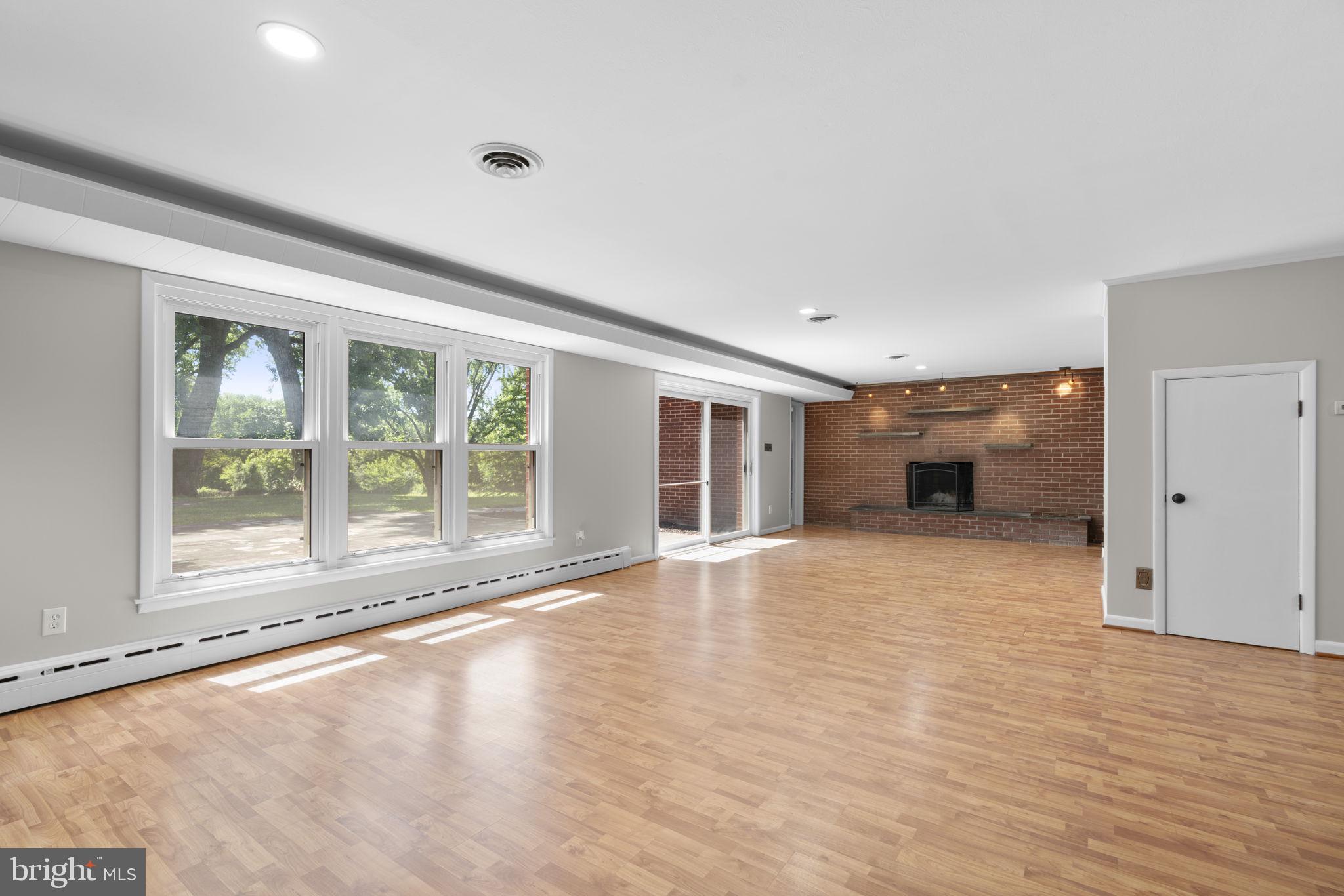 OLNEY OUTSIDE - Residential