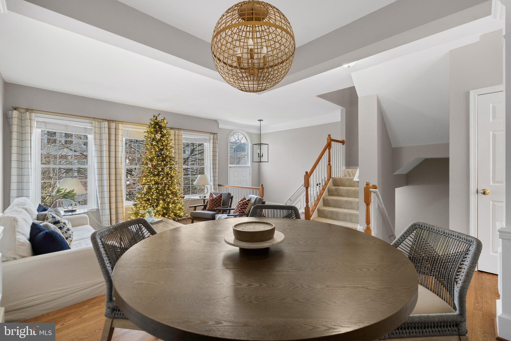 LOUDOUN PARKWAY CENTER - Residential