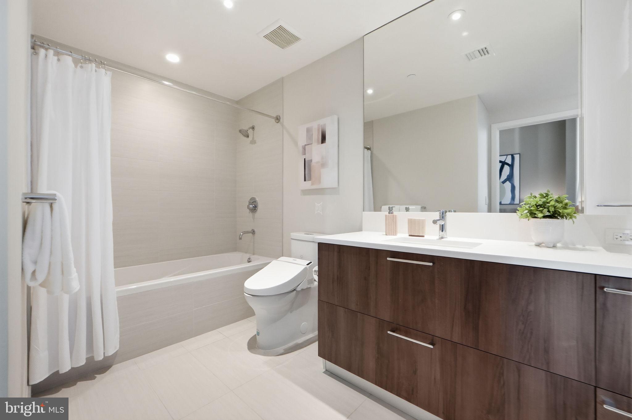 THE BORO TYSONS - Residential