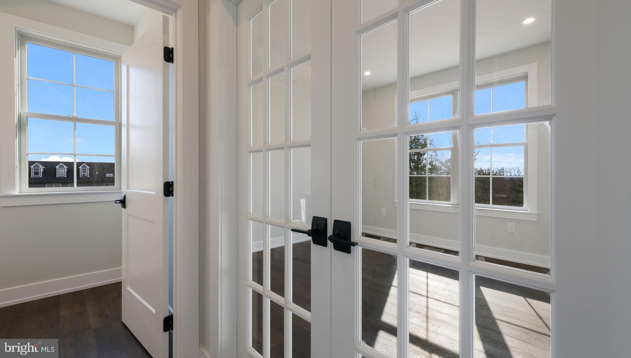 HAMPTON CROSSING - Residential