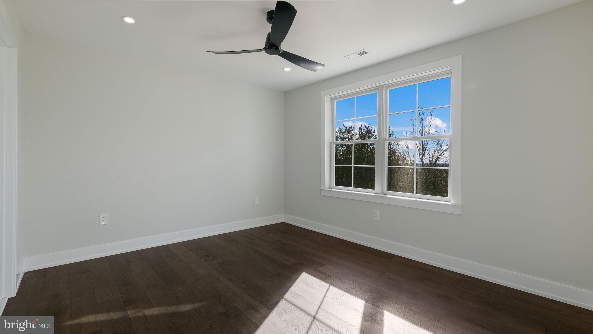 HAMPTON CROSSING - Residential
