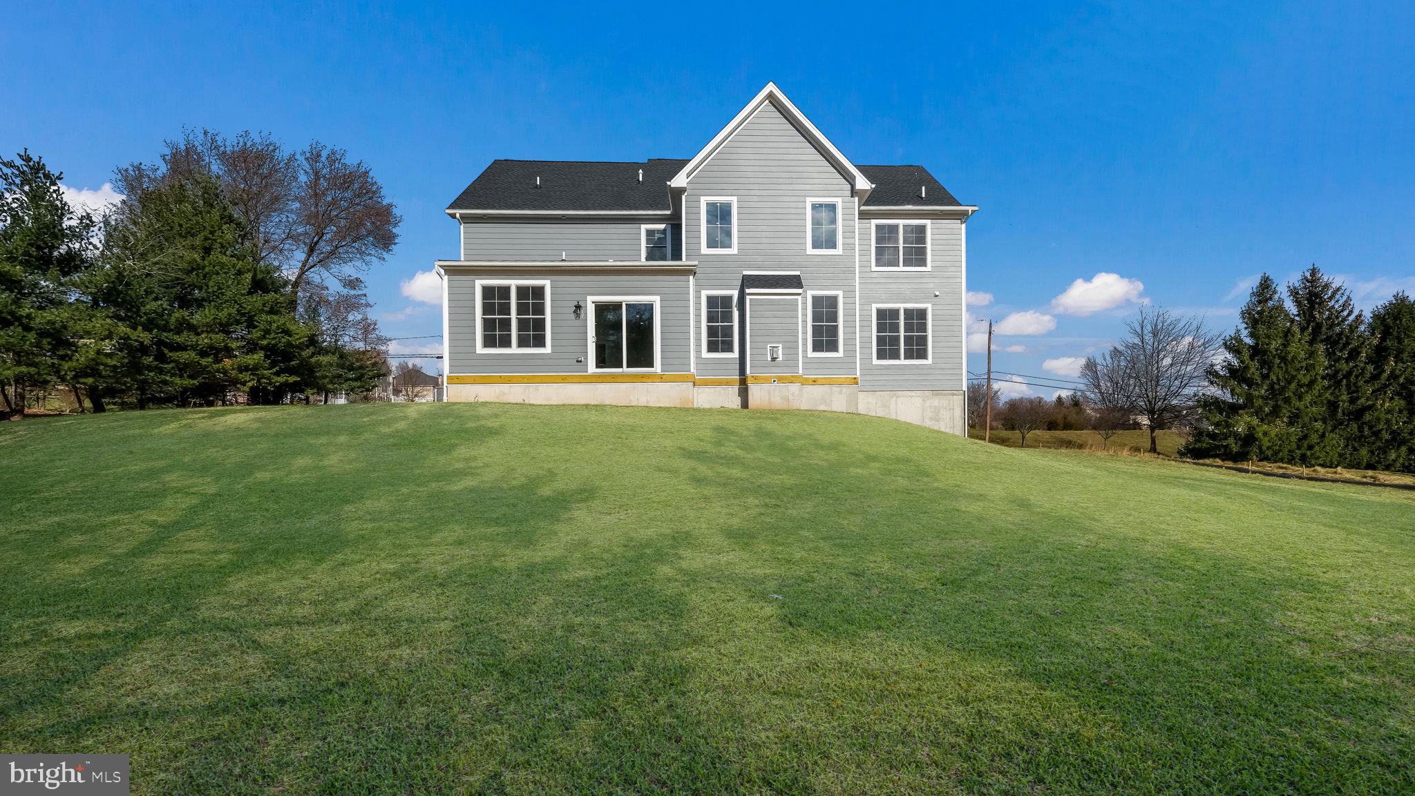 HAMPTON CROSSING - Residential