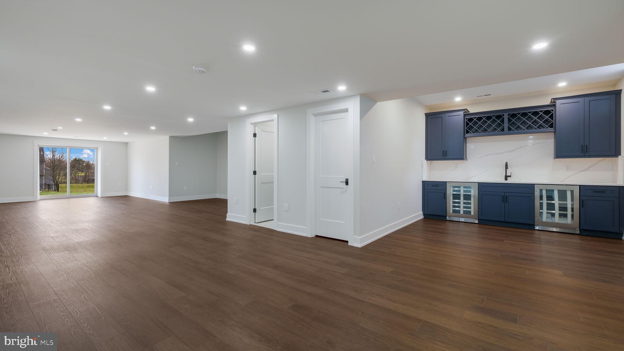 HAMPTON CROSSING - Residential