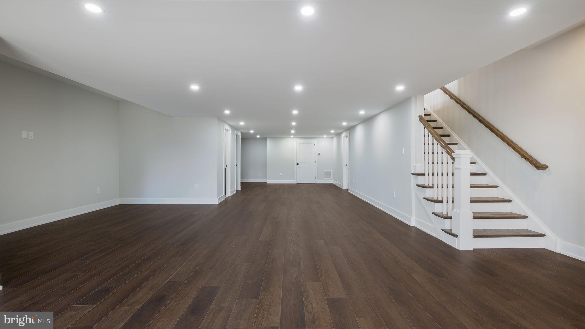 HAMPTON CROSSING - Residential