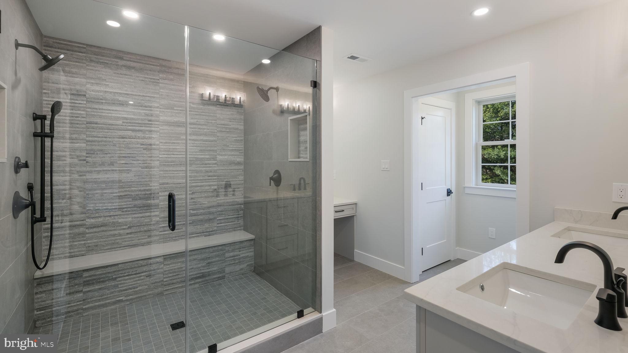 HAMPTON CROSSING - Residential