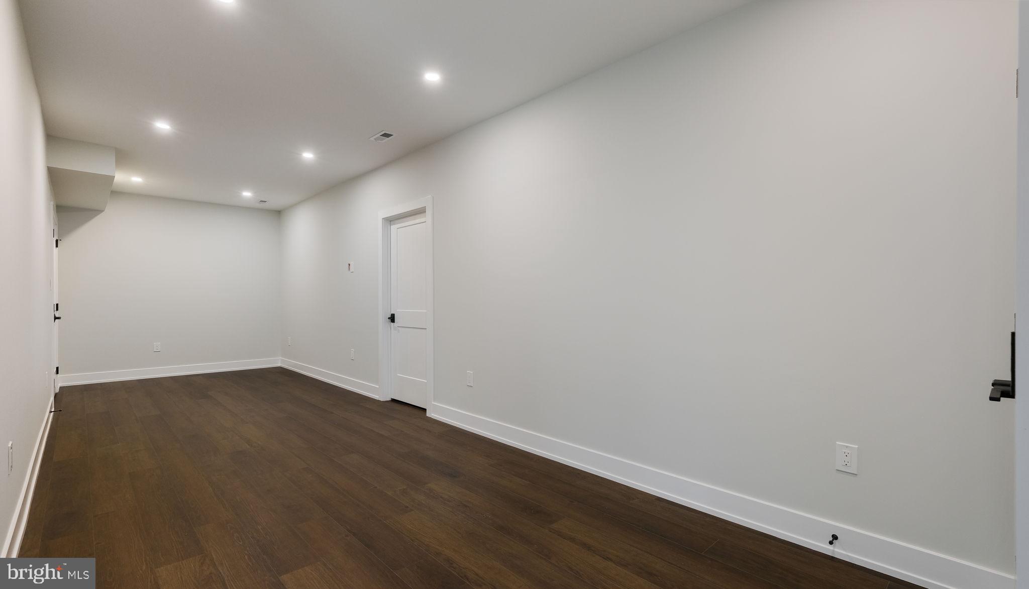 HAMPTON CROSSING - Residential