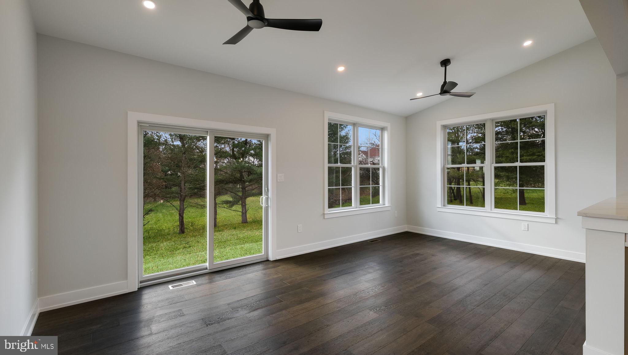 HAMPTON CROSSING - Residential