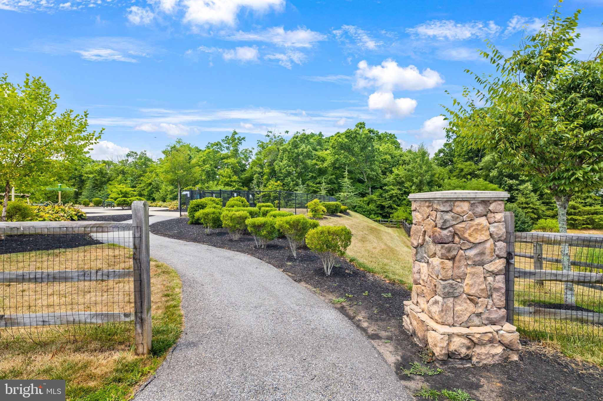 TANYARD SPRINGS - Residential