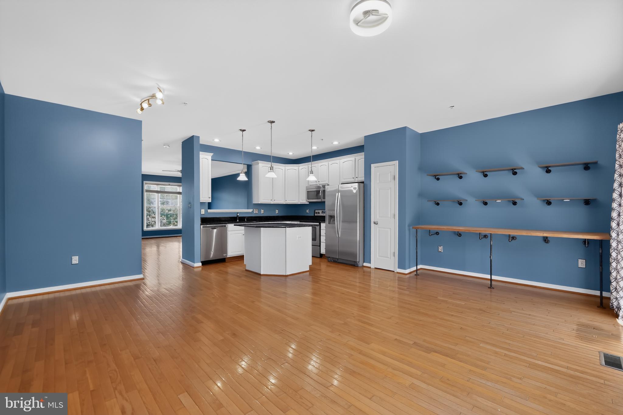 RIDGEVIEW II - Residential