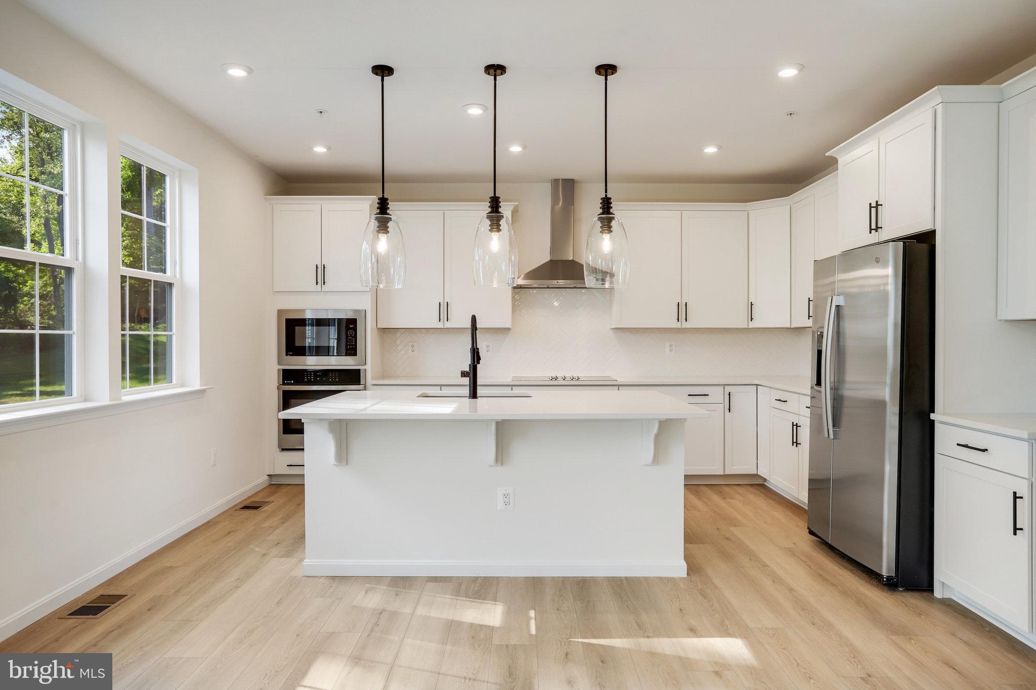 VINCENT ESTATES - Residential