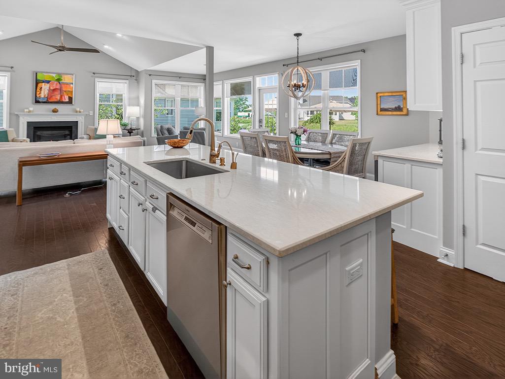 SAWGRASS AT WHITE OAK CREEK - Residential