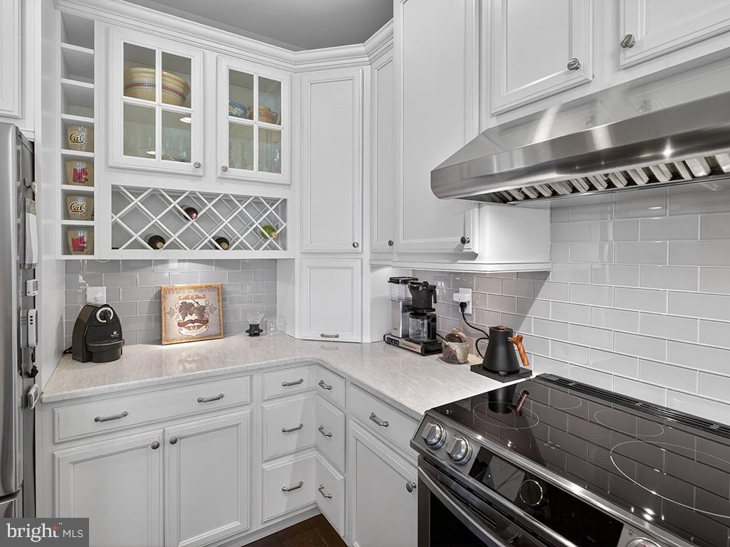 SAWGRASS AT WHITE OAK CREEK - Residential