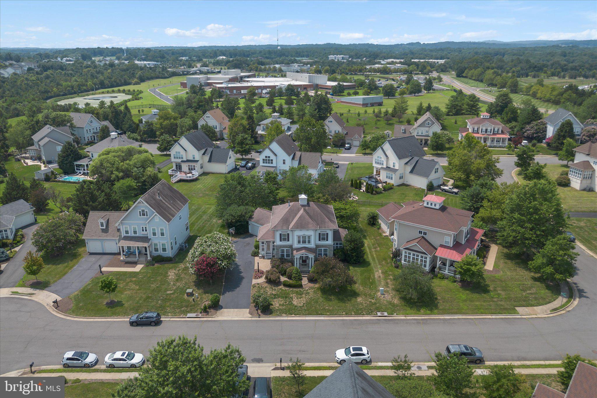 VINT HILL - Residential