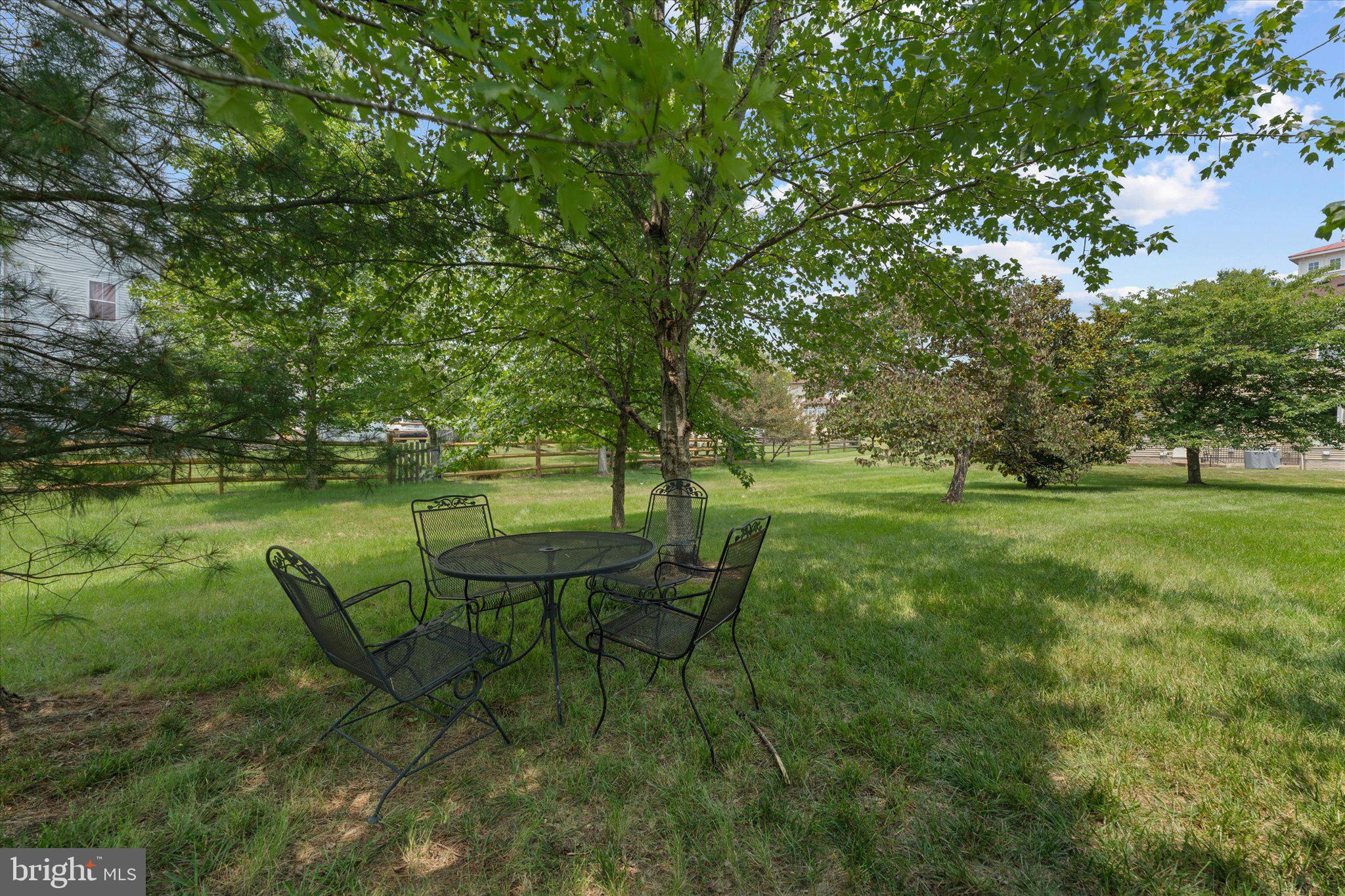 VINT HILL - Residential