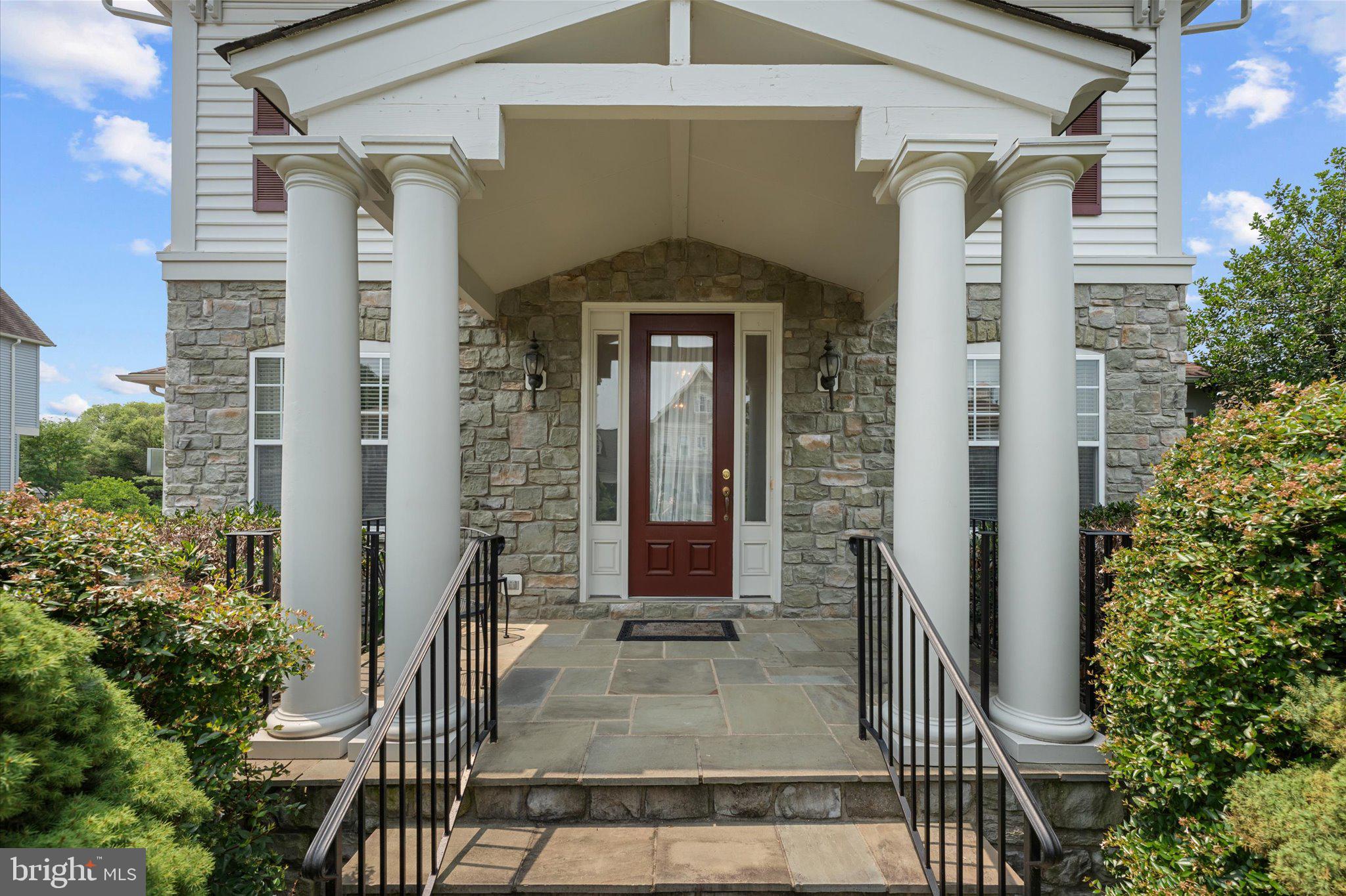 VINT HILL - Residential