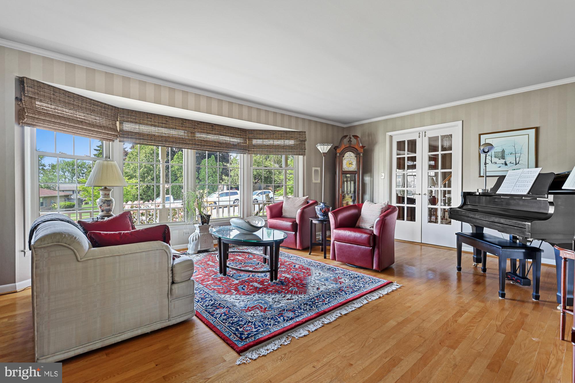 HAINES ACRES/EAST YORK - Residential