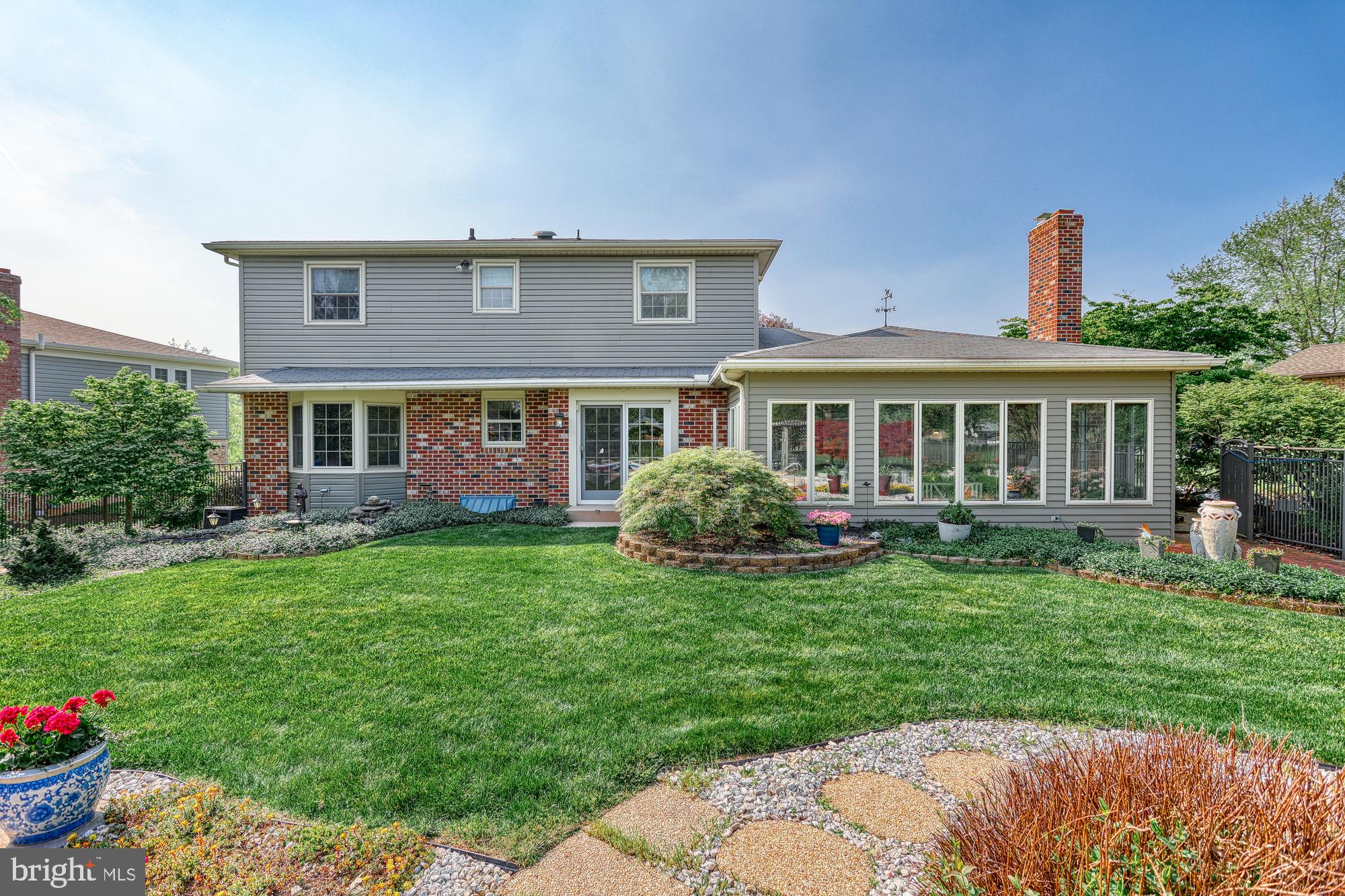 HAINES ACRES/EAST YORK - Residential