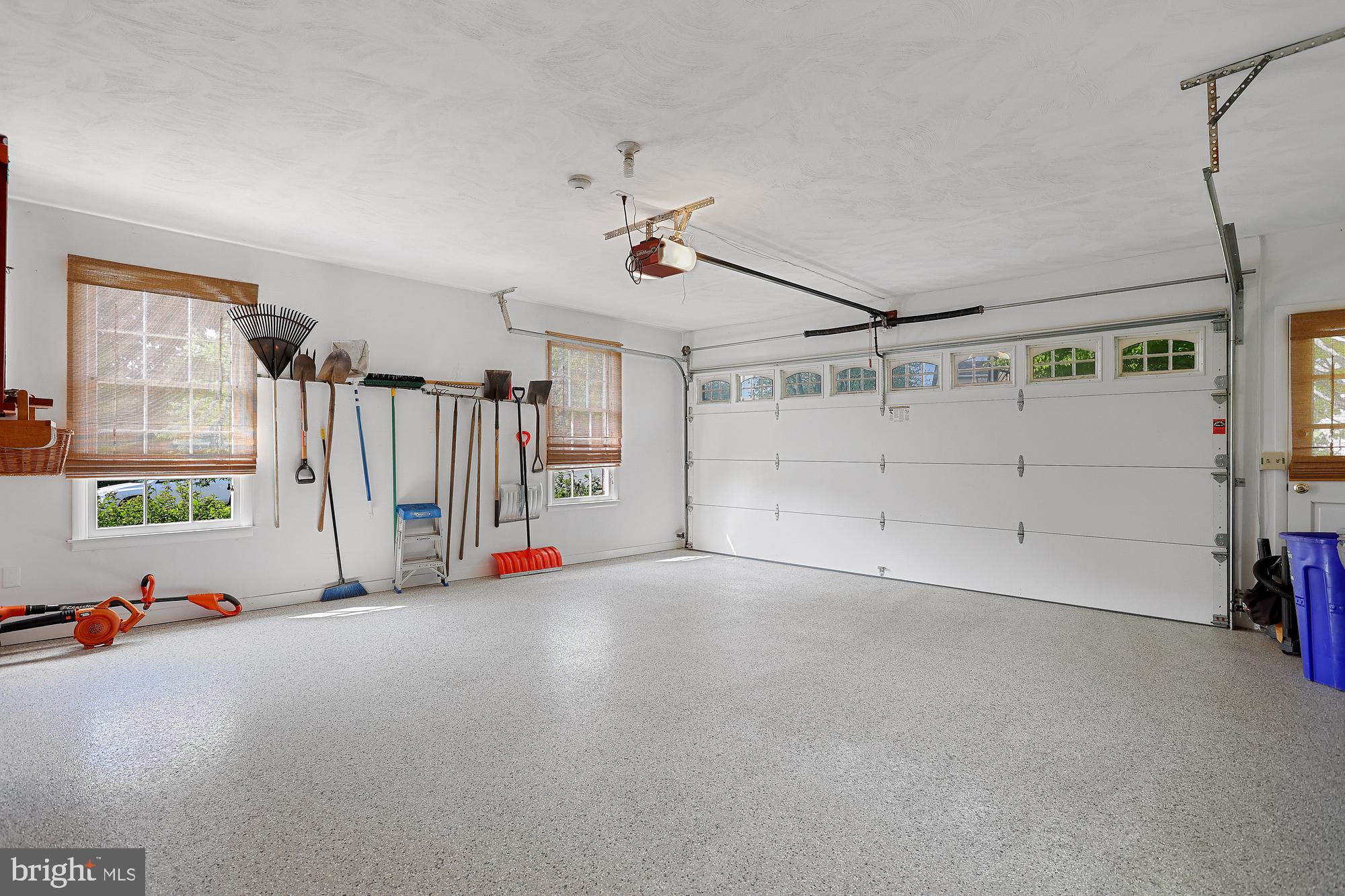 HAINES ACRES/EAST YORK - Residential