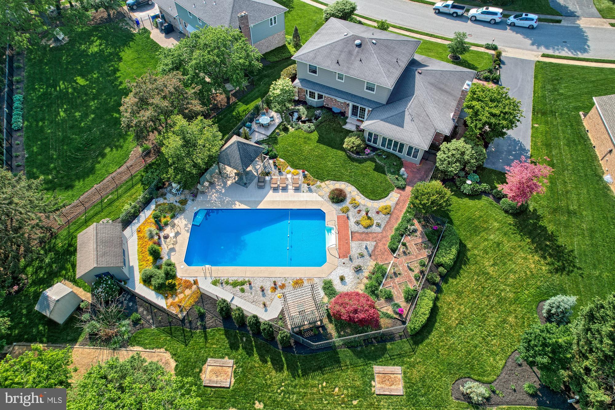 HAINES ACRES/EAST YORK - Residential