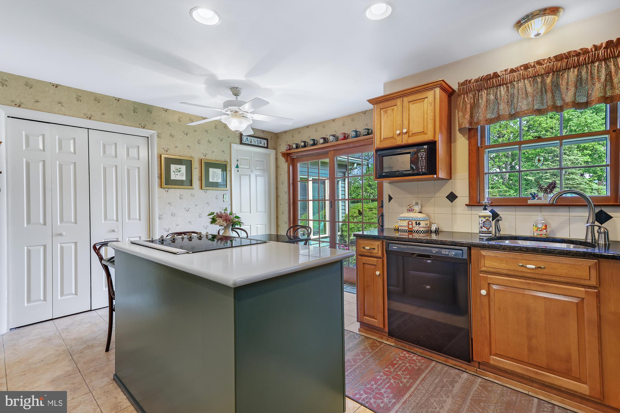 HAINES ACRES/EAST YORK - Residential