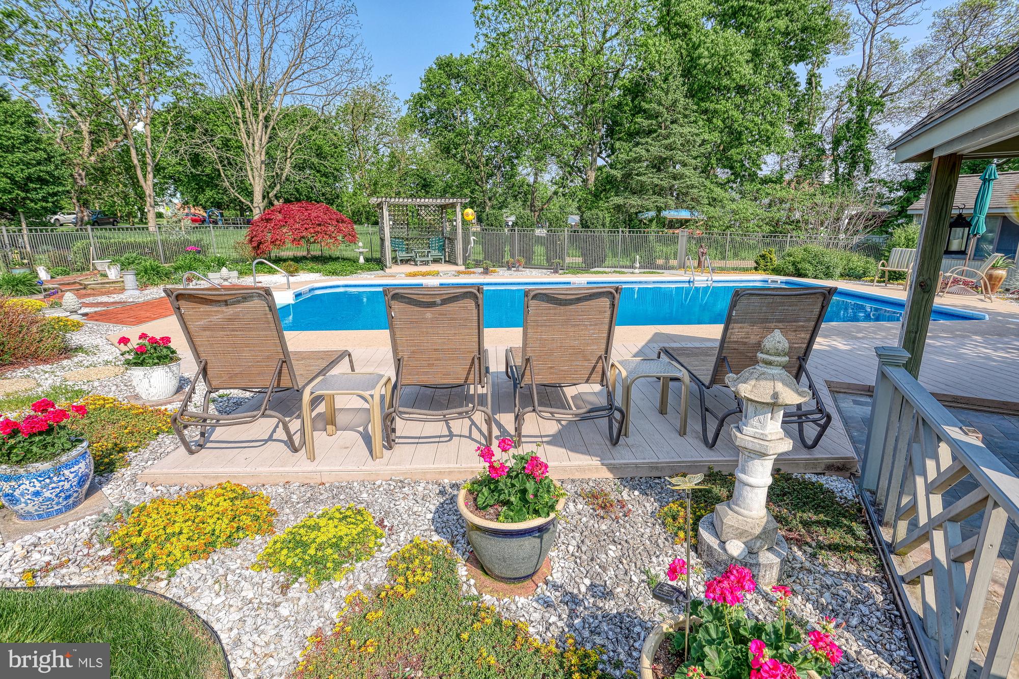 HAINES ACRES/EAST YORK - Residential