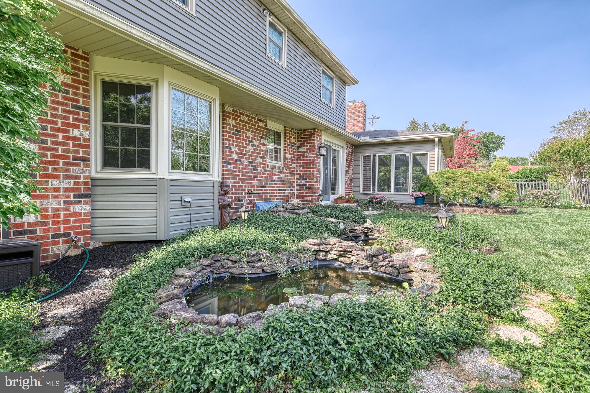 HAINES ACRES/EAST YORK - Residential