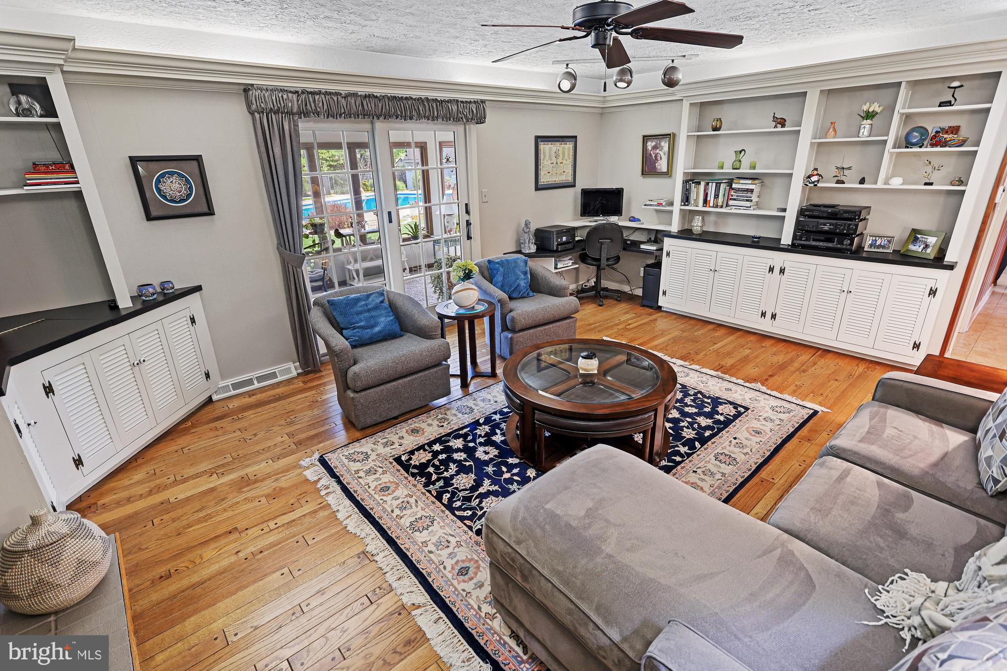 HAINES ACRES/EAST YORK - Residential