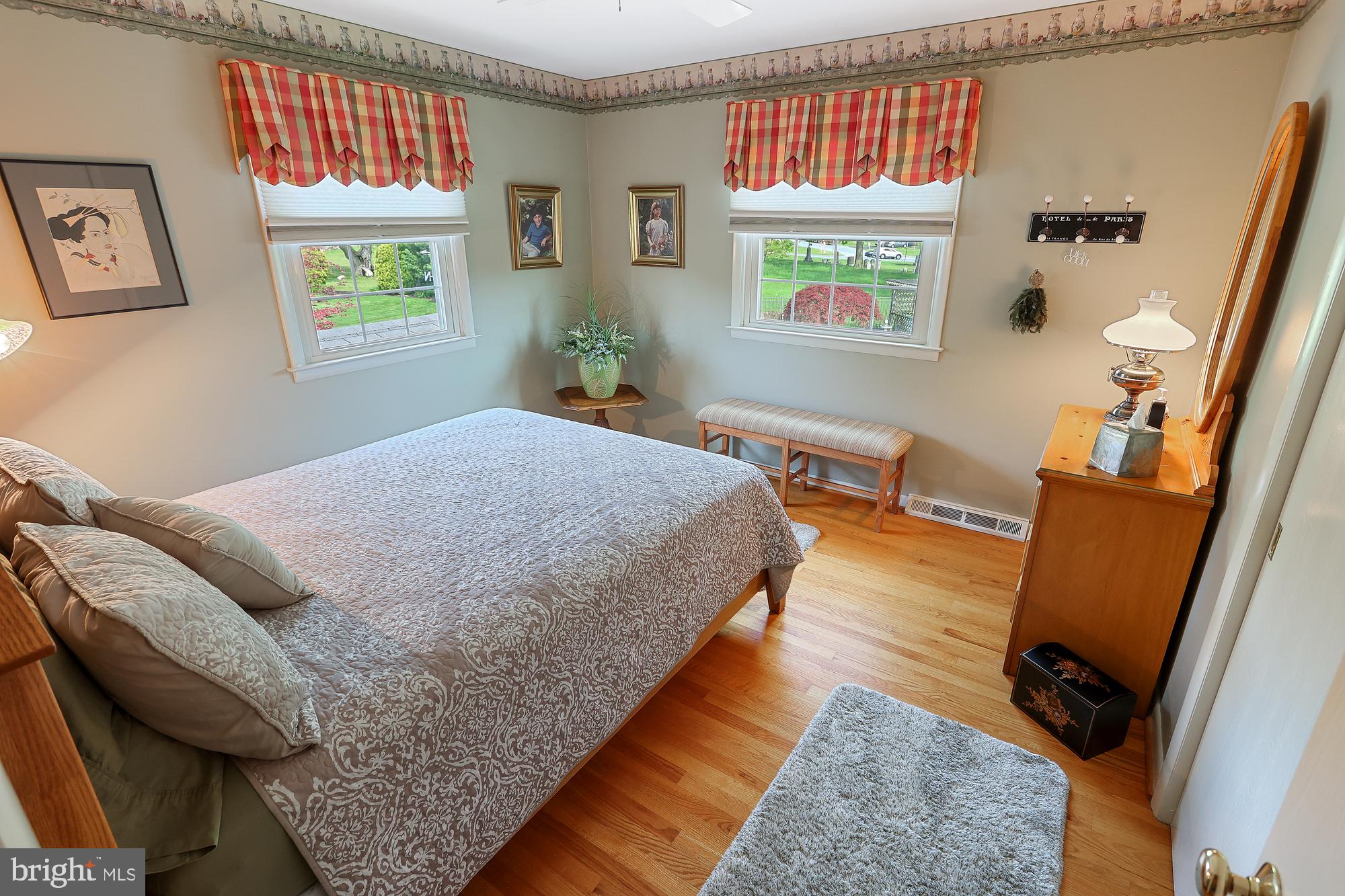 HAINES ACRES/EAST YORK - Residential