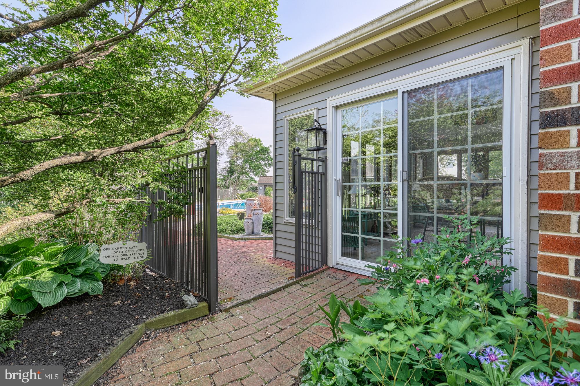 HAINES ACRES/EAST YORK - Residential